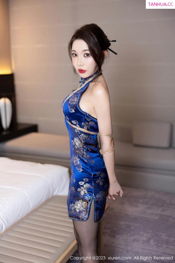 陈芝 芝芝Booty [XiuRen]高清写真图 2023.09.27 No.7453 徐莉芝Booty 旗袍美腿第38张图片